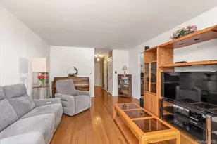 27 Juniper Rd, Port Washington, NY 11050 - Photo 3