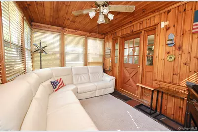 20 Geranium Avenue, Floral Park, NY 11001 - Photo 21