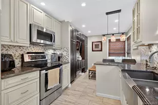 1723 Kroll Rd, East Meadow, NY 11554 - Photo 11