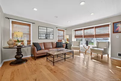 1723 Kroll Road, East Meadow, NY 11554 - Photo 5