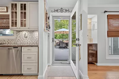 1723 Kroll Road, East Meadow, NY 11554 - Photo 23