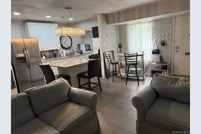 17 Montana Court #17, Coram, NY 11727 - Photo 5