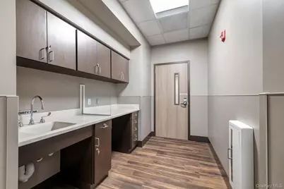 982 Main Street #Suite 5, Fishkill, NY 12524 - Photo 13