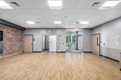 982 Main Street #Suite 5, Fishkill, NY 12524 - Photo 43