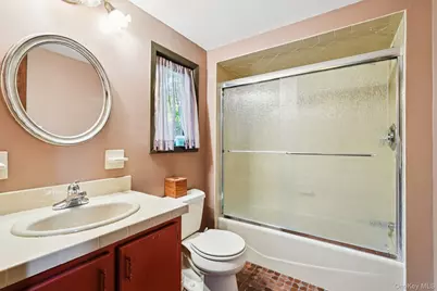 51 Laurel Road, New City, NY 10956 - Photo 19