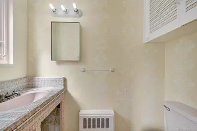 72 Lawrence Court #D, White Plains, NY 10603 - Photo 17