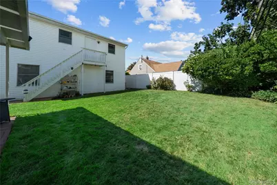 166 Swan Lane, Levittown, NY 11756 - Photo 37