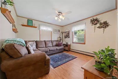 166 Swan Lane, Levittown, NY 11756 - Photo 13