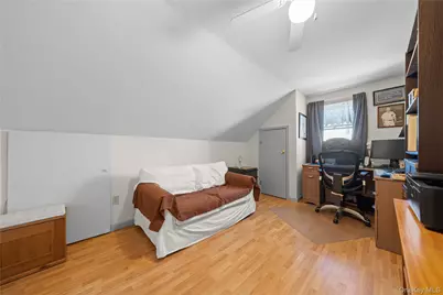 166 Swan Lane, Levittown, NY 11756 - Photo 27