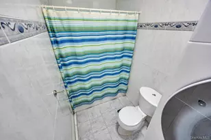 63 Silver Ln, Levittown, NY 11756 - Photo 21