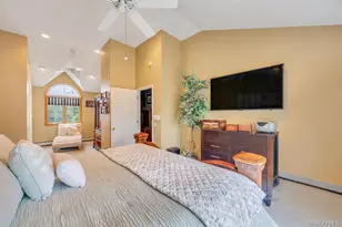 63 Silver Ln, Levittown, NY 11756 - Photo 17