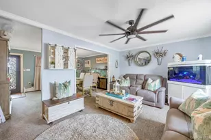 63 Silver Ln, Levittown, NY 11756 - Photo 9