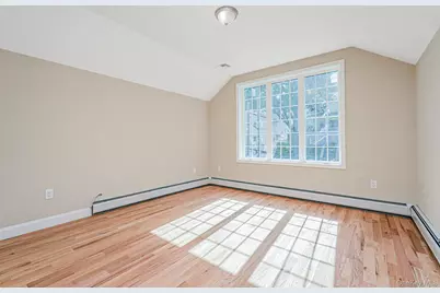 19 Glenwood Avenue, New York, NY 10301 - Photo 17