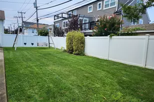 827 E Park Ave, Long Beach, NY 11561 - Photo 15