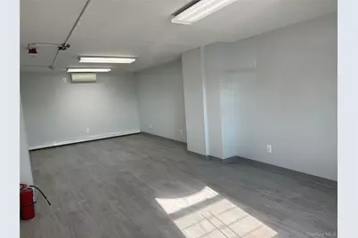 8866 Myrtle Avenue, Glendale, NY 11385 - Photo 31