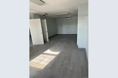 8866 Myrtle Avenue, Glendale, NY 11385 - Photo 29