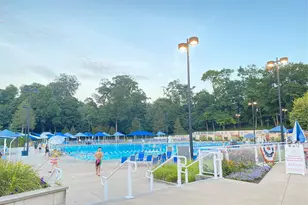 15 Prospect St, Great Neck, NY 11021 - Photo 9