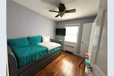 [Address not provided], Syosset, NY 11791 - Photo 9