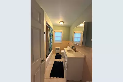 [Address not provided], Syosset, NY 11791 - Photo 7