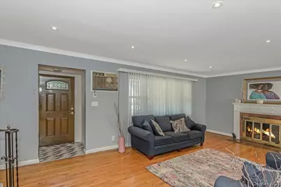 305 Crowell Street, Hempstead, NY 11550 - Photo 5