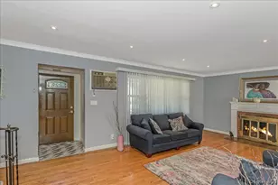 305 Crowell St, Hempstead, NY 11550 - Photo 5