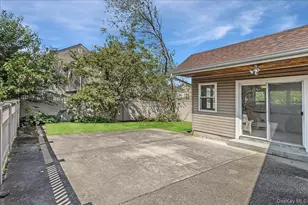 305 Crowell St, Hempstead, NY 11550 - Photo 19