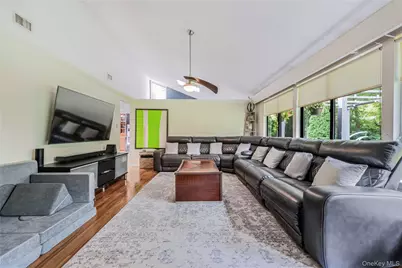 1 Clark Street, Smithtown, NY 11787 - Photo 5