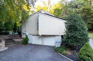 1 Clark St, Smithtown, NY 11787 - Photo 41