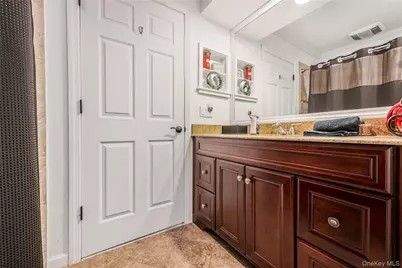 1 Clark Street, Smithtown, NY 11787 - Photo 23