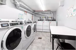 241-20 Northern Blvd, Douglaston, NY 11362 - Photo 7