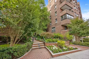 69-40 Yellowstone Blvd, Forest Hills, NY 11375 - Photo 19