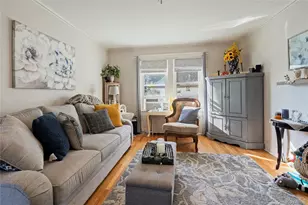 197 S 4th St, Lindenhurst, NY 11757 - Photo 7