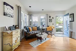 197 S 4th St, Lindenhurst, NY 11757 - Photo 13