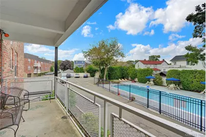 20 Daley Place #104, Lynbrook, NY 11563 - Photo 11