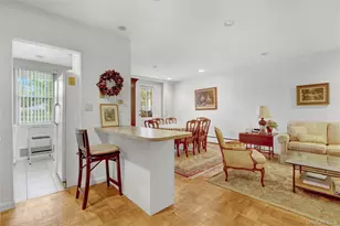 20 Daley Pl, Lynbrook, NY 11563 - Photo 13