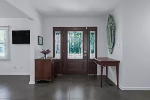 15 Fairway Cir S, Manhasset, NY 11030 - Photo 5