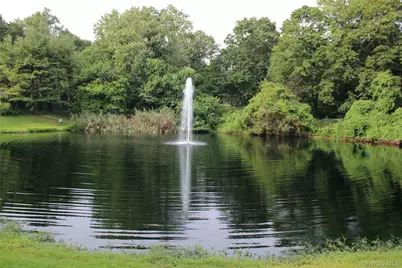 15 Fairway Circle S #15, Manhasset, NY 11030 - Photo 33