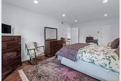 15 Fairway Circle S #15, Manhasset, NY 11030 - Photo 27