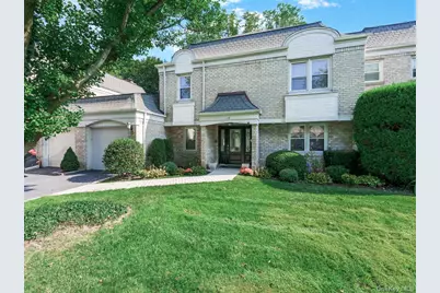 15 Fairway Circle S #15, Manhasset, NY 11030 - Photo 3