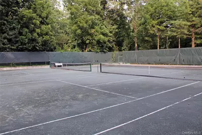 15 Fairway Circle S #15, Manhasset, NY 11030 - Photo 35
