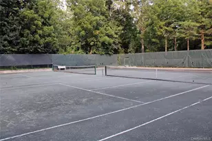 15 Fairway Cir S, Manhasset, NY 11030 - Photo 35