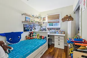 111 Berry St, Lindenhurst, NY 11757 - Photo 7