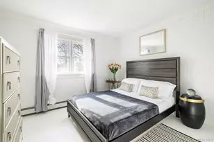 8 Westerly Ct, Hampton Bays, NY 11946 - Photo 17