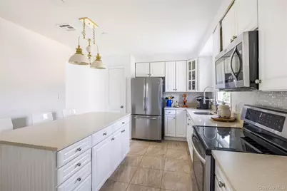 8 Westerly Court, Hampton Bays, NY 11946 - Photo 13