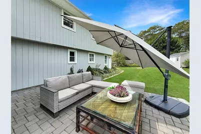 8 Westerly Court, Hampton Bays, NY 11946 - Photo 5