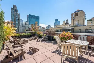 310 E 70th St, New York, NY 10021 - Photo 23