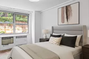 310 E 70th St, New York, NY 10021 - Photo 11