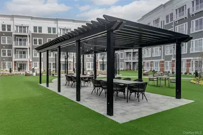 75 E Hoffman Avenue #2002, Lindenhurst, NY 11757 - Photo 7