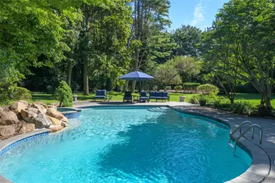 48 Morgan Drive, Old Westbury, NY 11568 - Photo 37