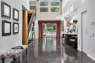 48 Morgan Dr, Old Westbury, NY 11568 - Photo 9